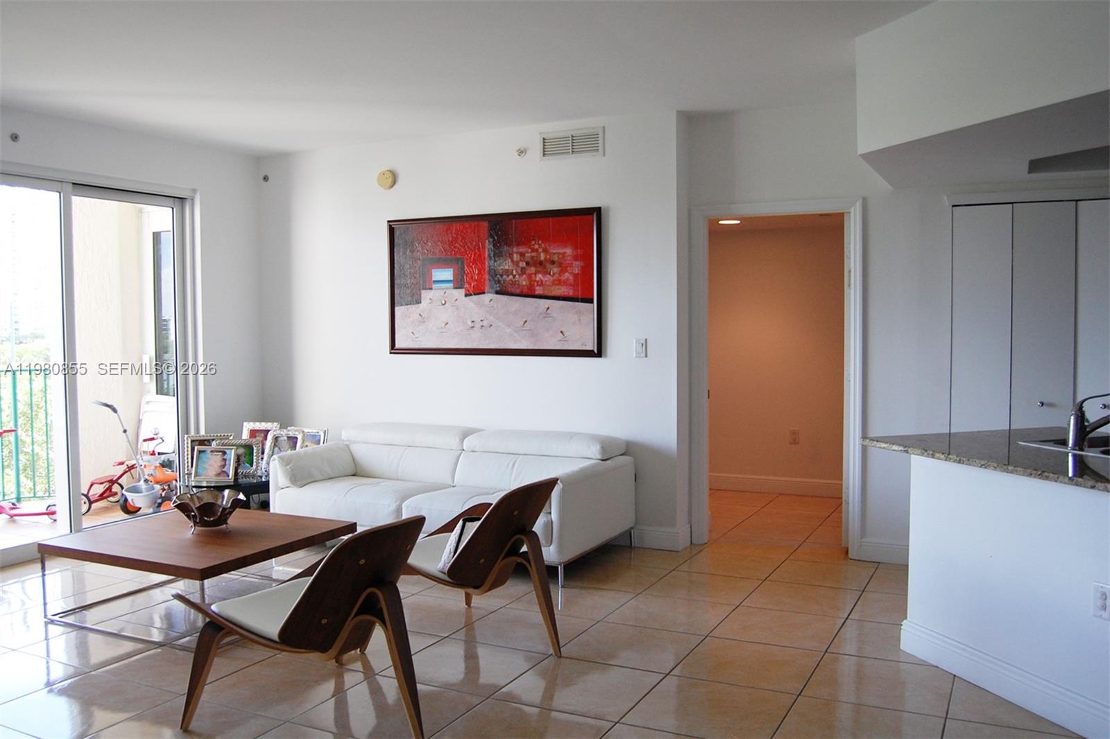20000 E Country Club Dr #512, Aventura FL 33180