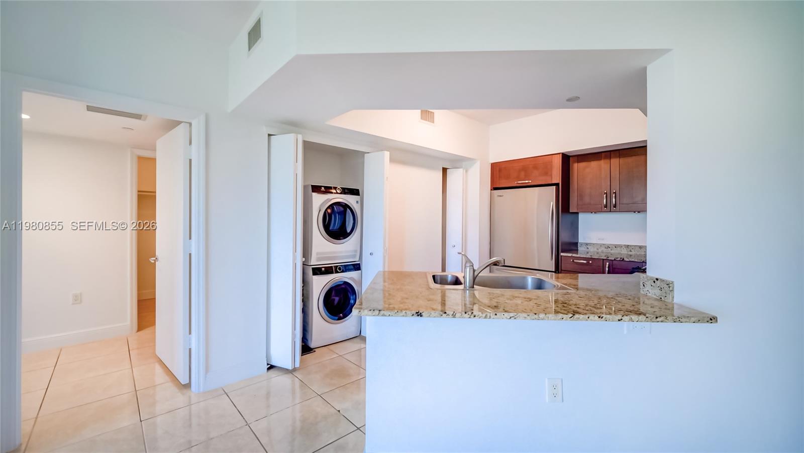20000 E Country Club Dr #512, Aventura FL 33180