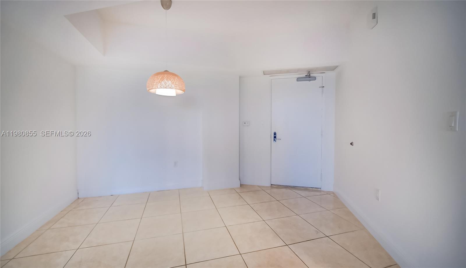 20000 E Country Club Dr #512, Aventura FL 33180