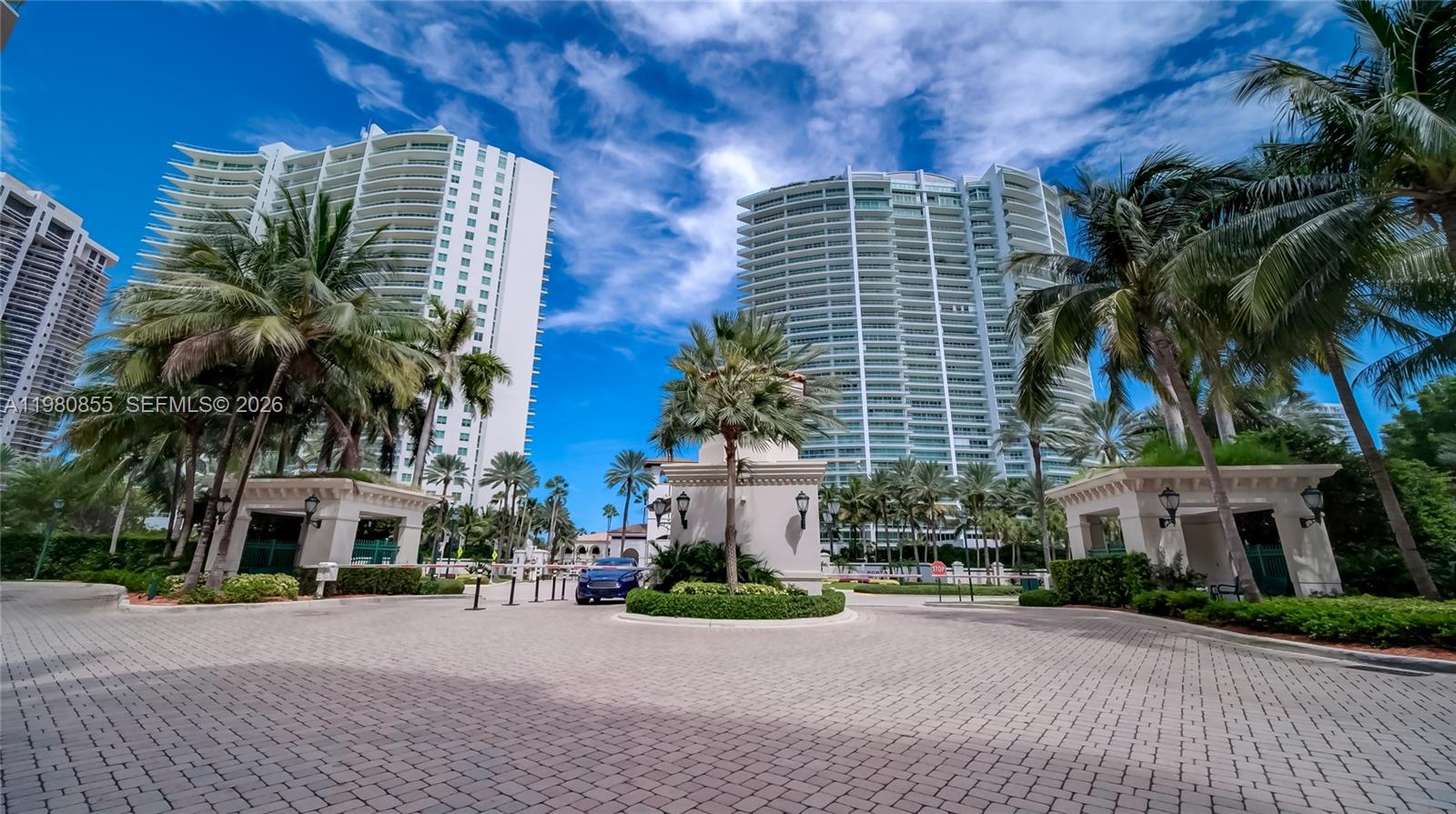 20000 E Country Club Dr #512, Aventura FL 33180