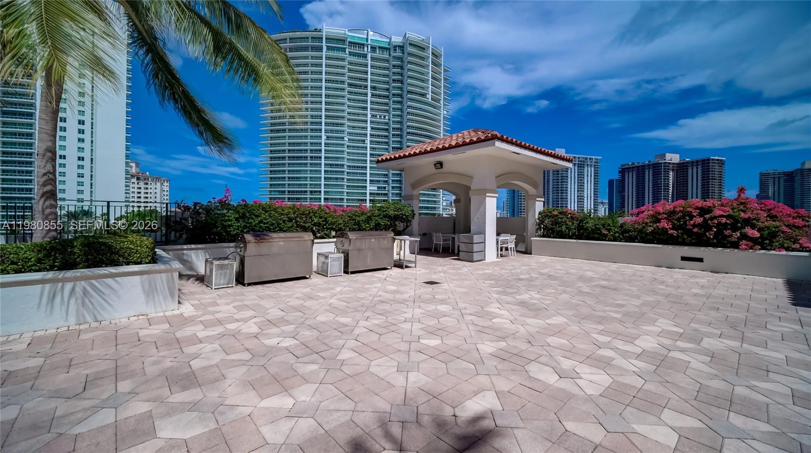 20000 E Country Club Dr #512, Aventura FL 33180