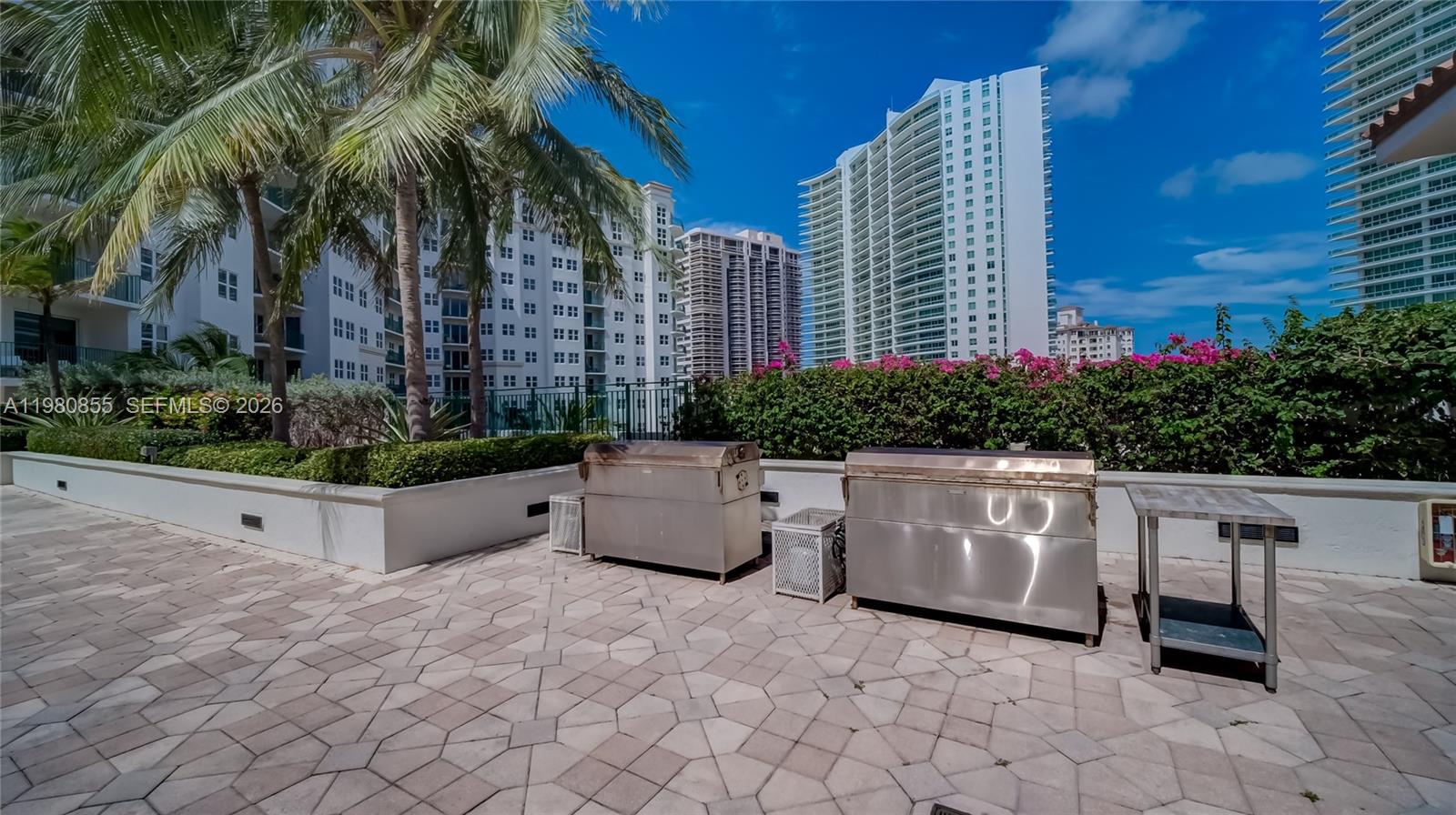 20000 E Country Club Dr #512, Aventura FL 33180
