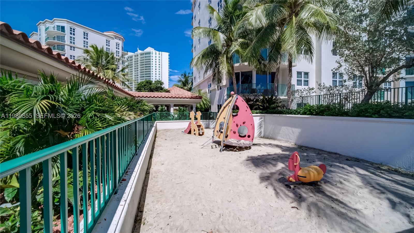 20000 E Country Club Dr #512, Aventura FL 33180