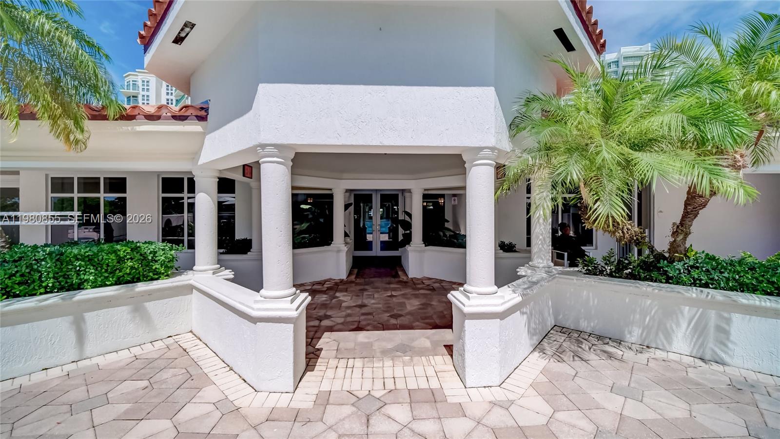 20000 E Country Club Dr #512, Aventura FL 33180