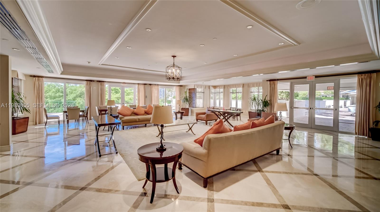 20000 E Country Club Dr #512, Aventura FL 33180