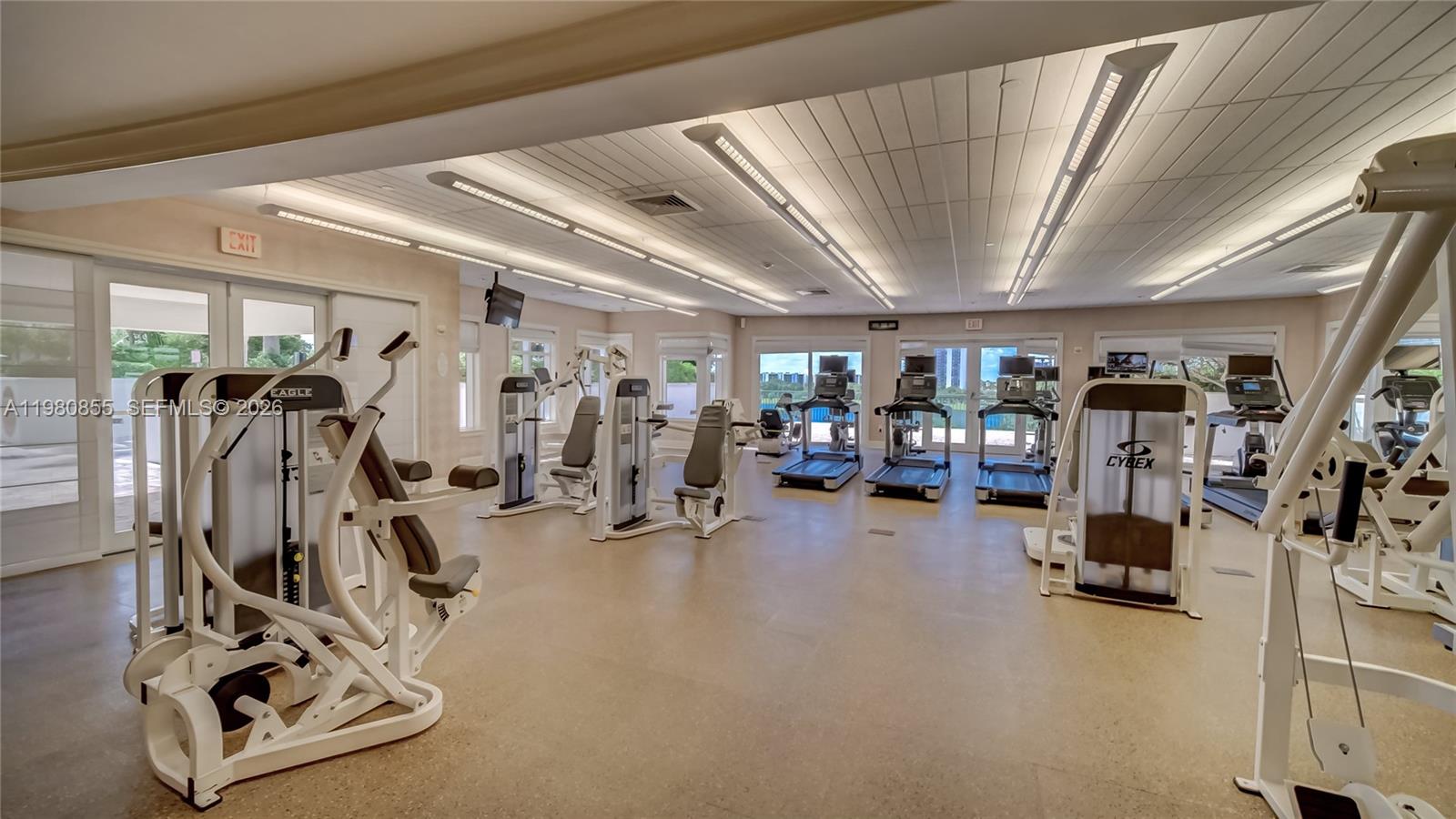 20000 E Country Club Dr #512, Aventura FL 33180
