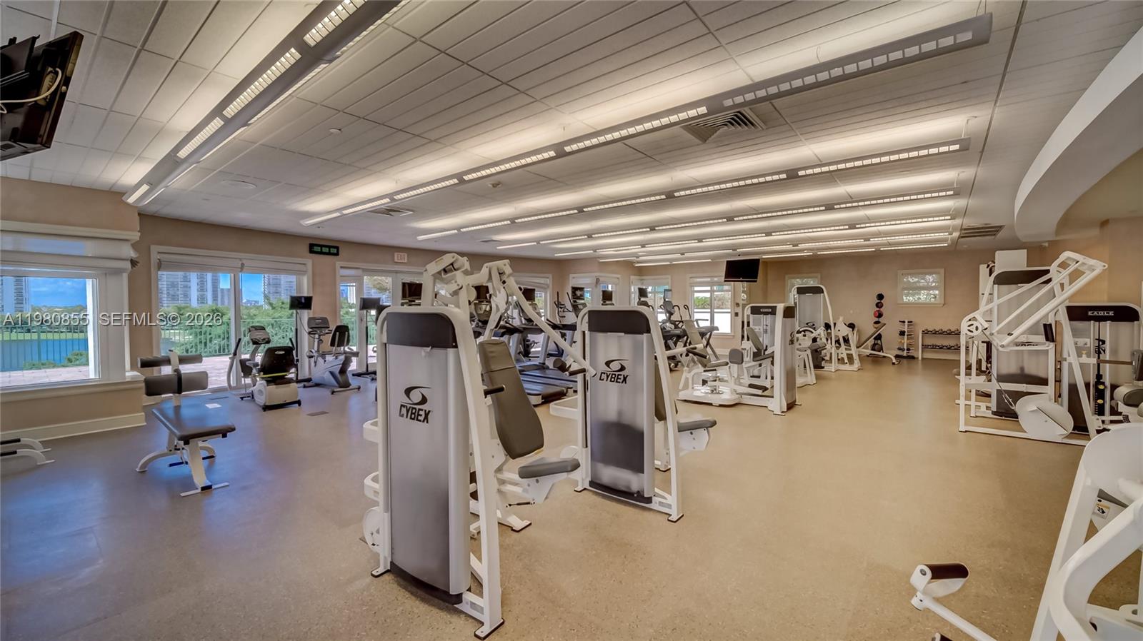 20000 E Country Club Dr #512, Aventura FL 33180