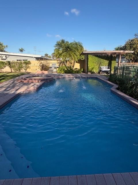 10720 SW 43rd Ln, Miami FL 33165