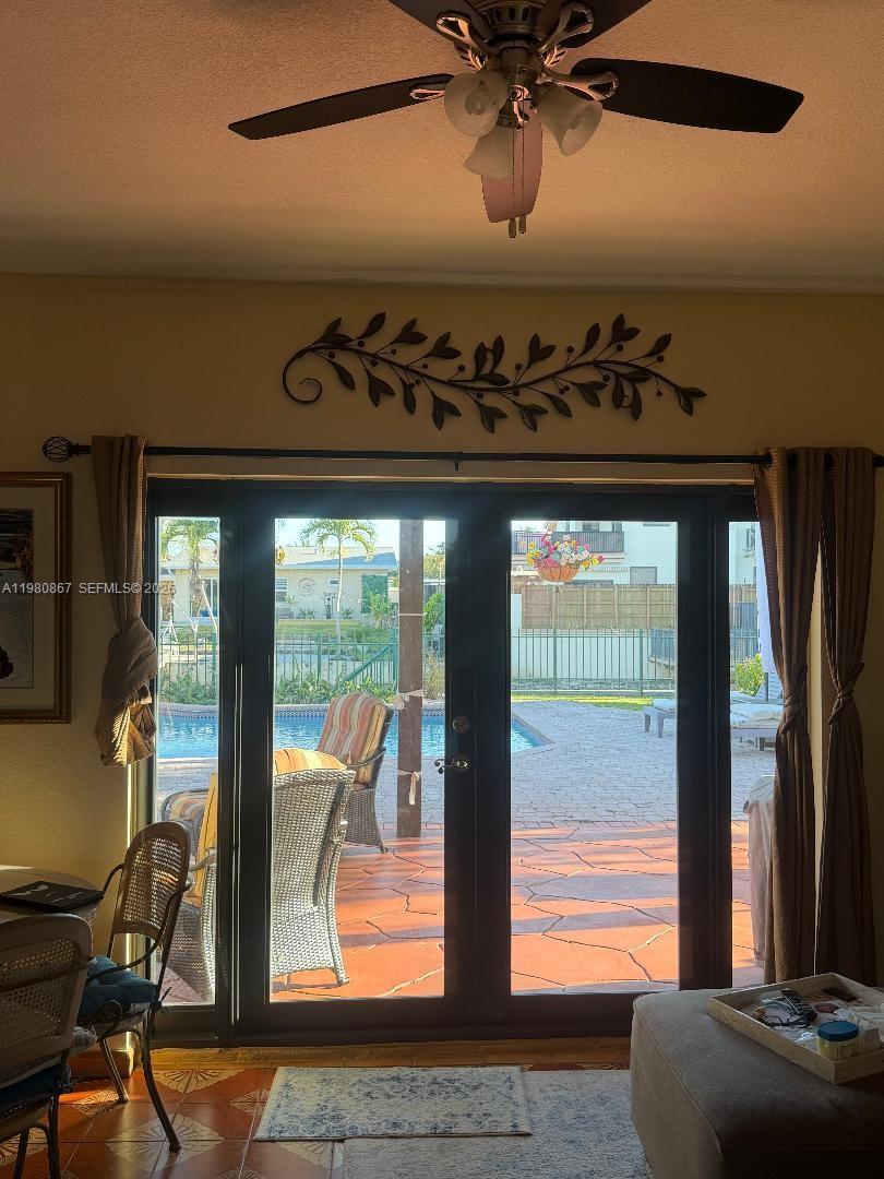 10720 SW 43rd Ln, Miami FL 33165