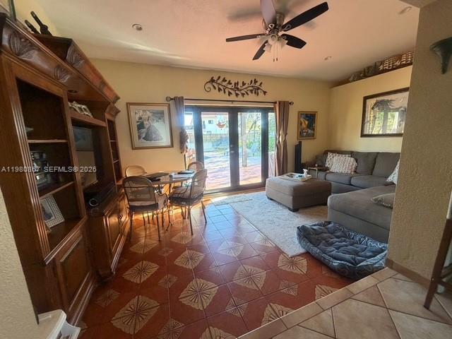 10720 SW 43rd Ln, Miami FL 33165