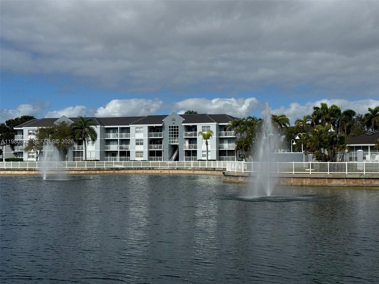 8560 SW 212th St #306, Cutler Bay FL 33189