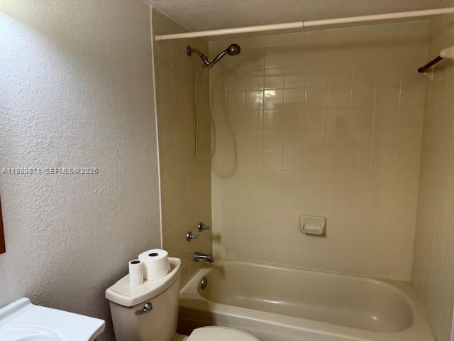 8560 SW 212th St #306, Cutler Bay FL 33189