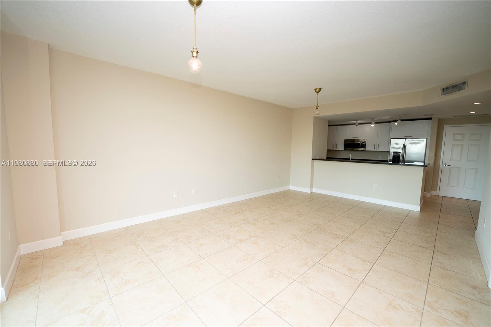 1300 Ponce De Leon Blvd #808, Coral Gables FL 33134