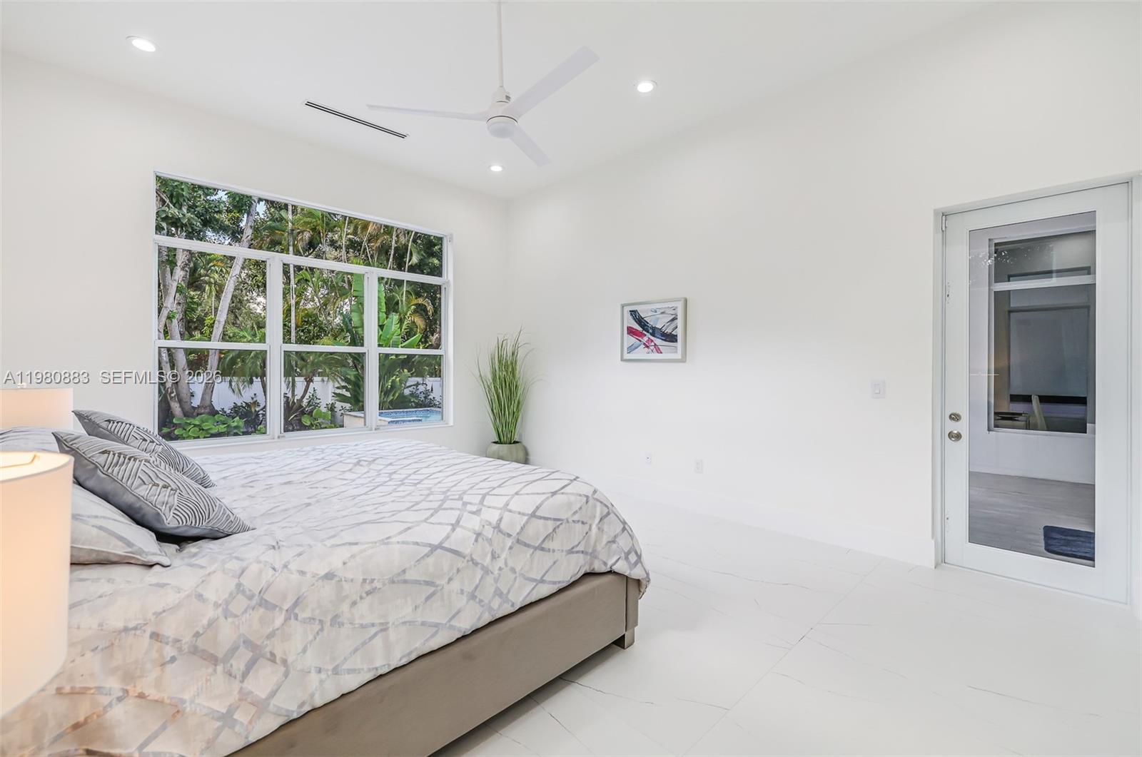 11780 NE 8th Ave, Biscayne Park FL 33161