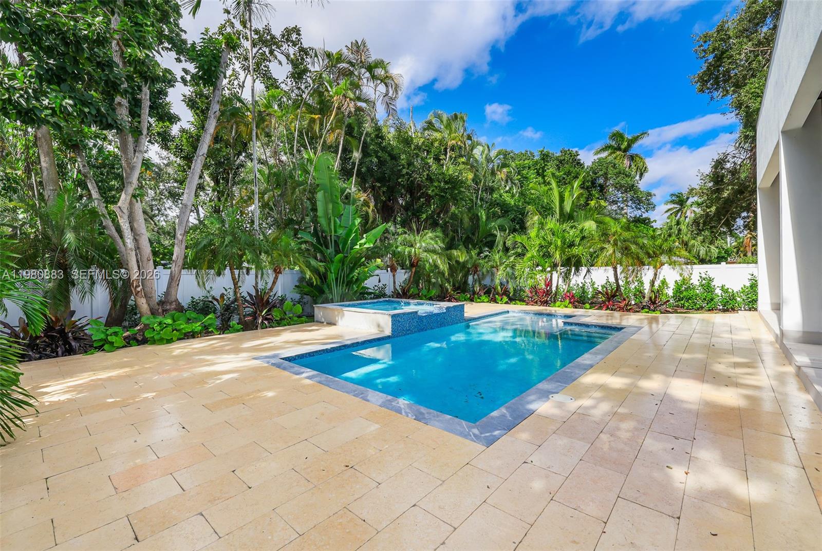 11780 NE 8th Ave, Biscayne Park FL 33161