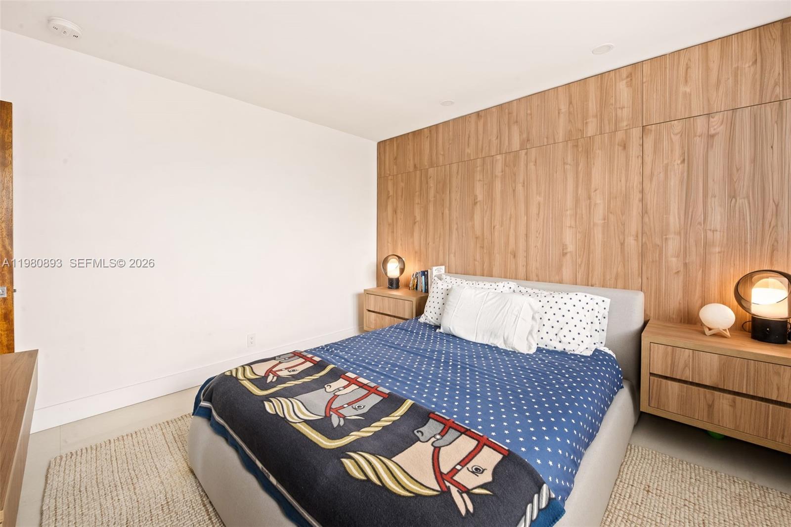 865 W 47th St, Miami Beach FL 33140