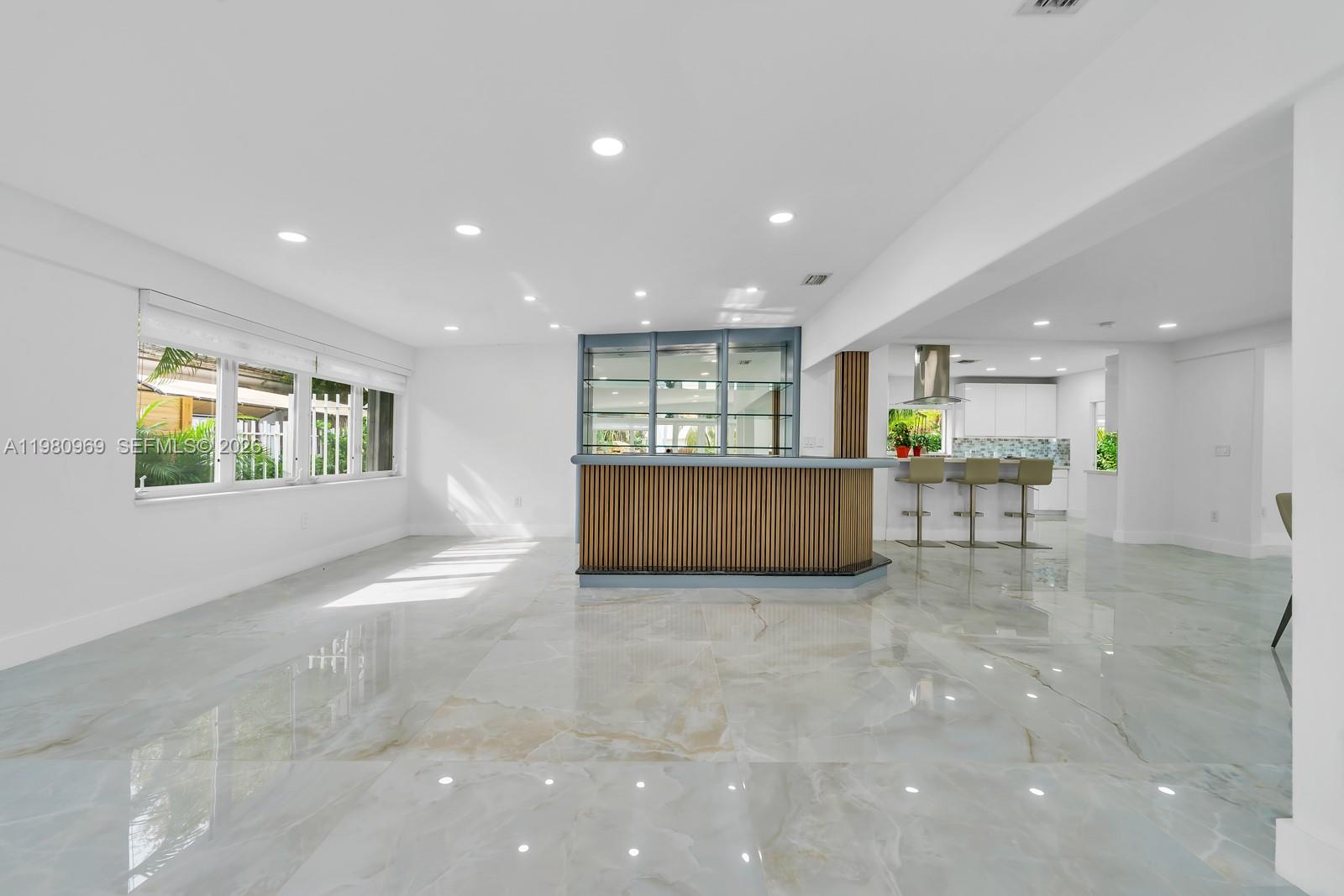 200 N Hibiscus Dr, Miami Beach FL 33139