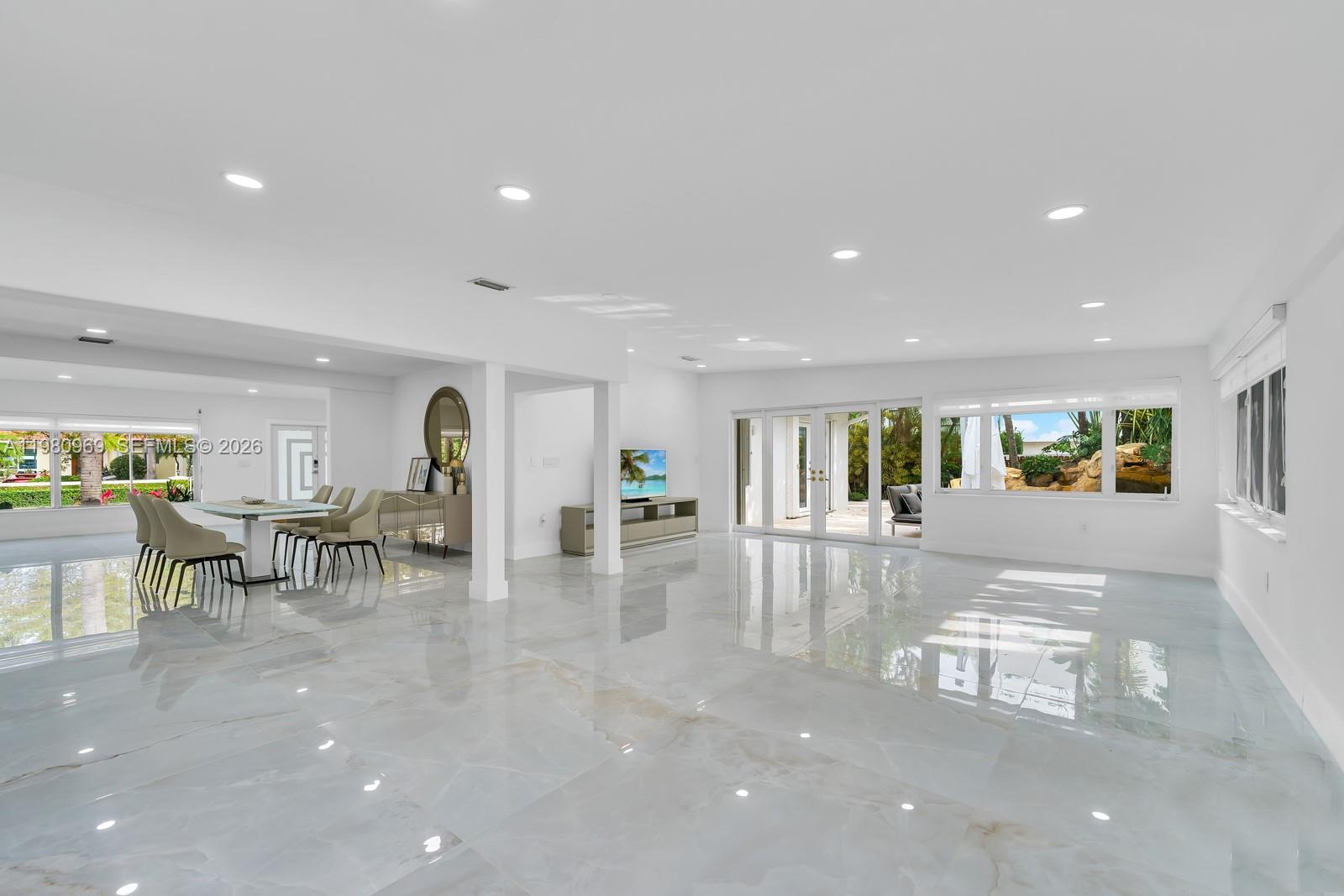 200 N Hibiscus Dr, Miami Beach FL 33139