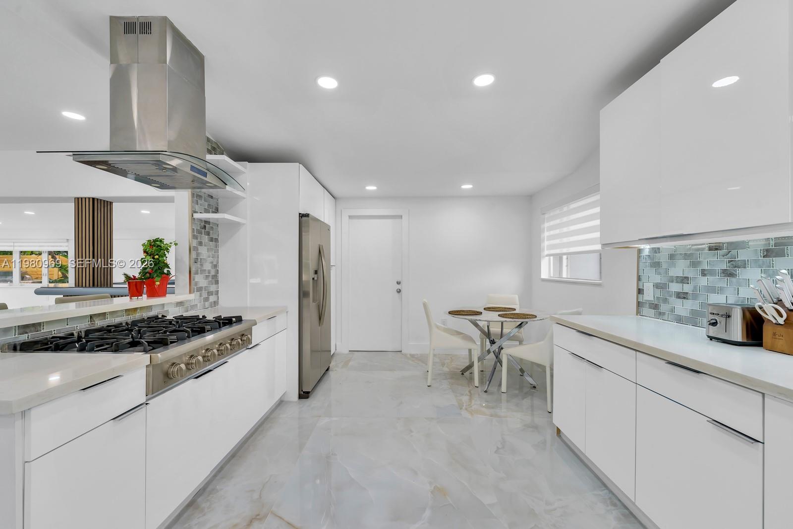 200 N Hibiscus Dr, Miami Beach FL 33139