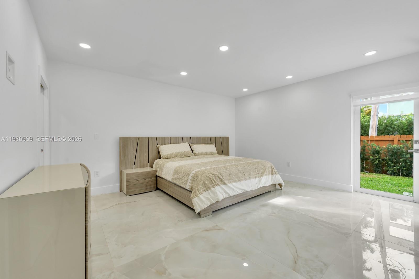 200 N Hibiscus Dr, Miami Beach FL 33139