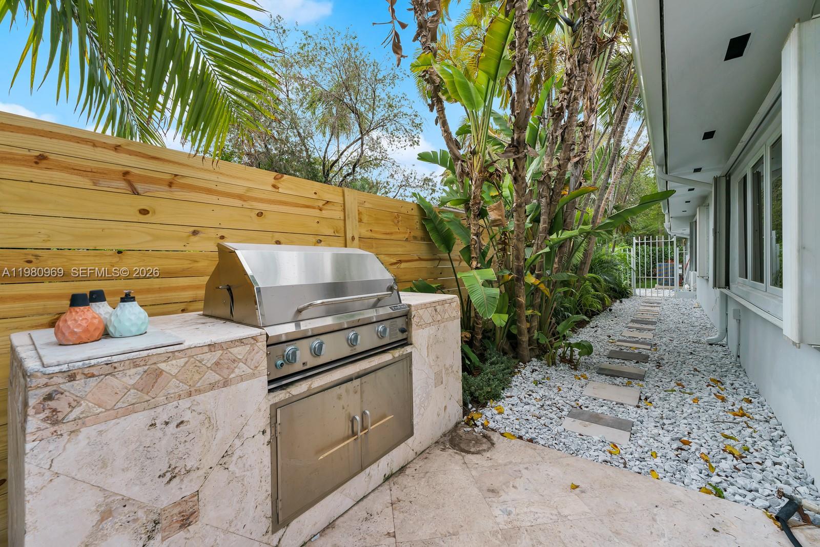 200 N Hibiscus Dr, Miami Beach FL 33139