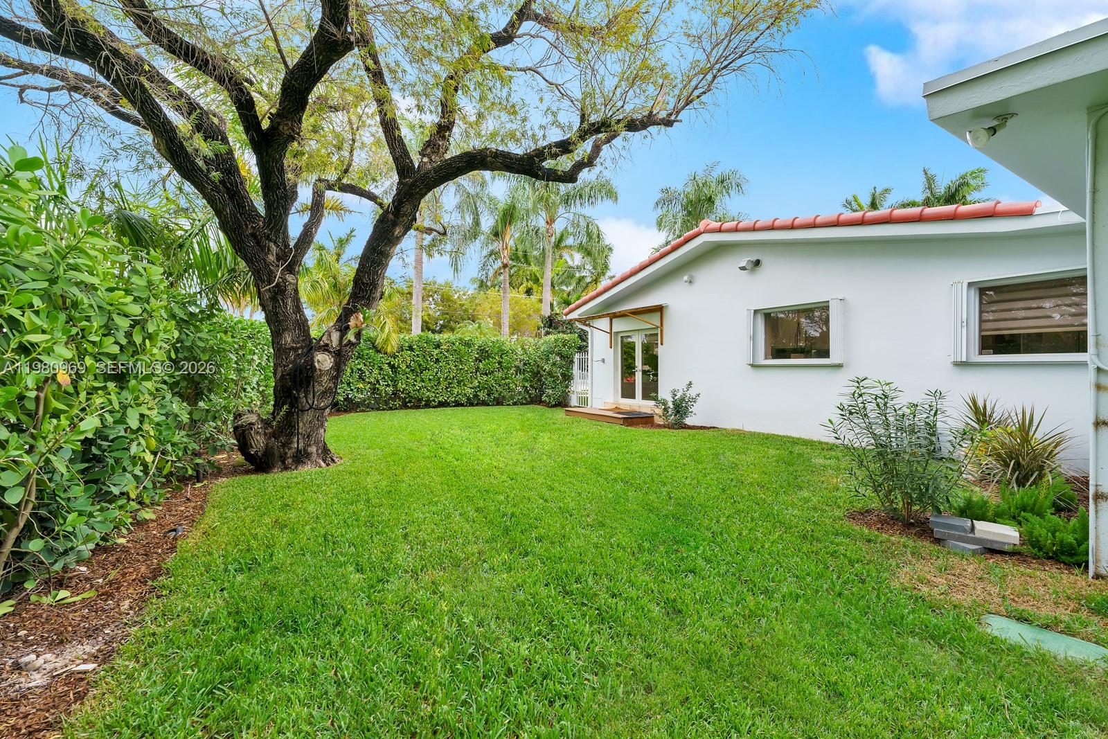 200 N Hibiscus Dr, Miami Beach FL 33139
