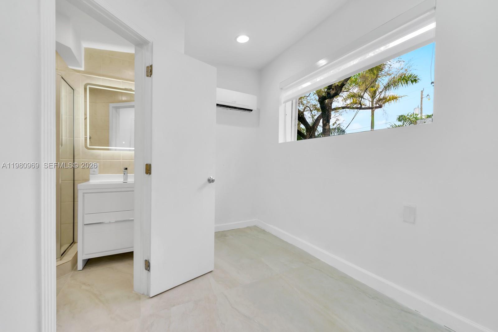 200 N Hibiscus Dr, Miami Beach FL 33139