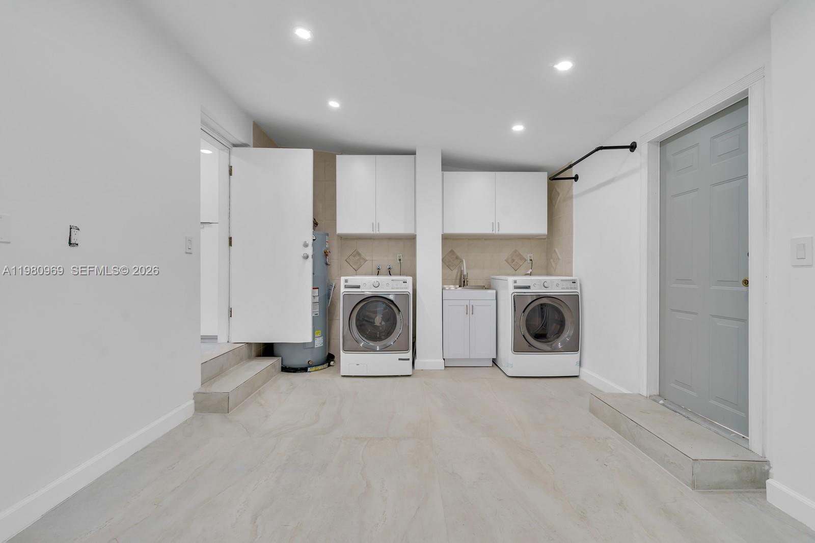 200 N Hibiscus Dr, Miami Beach FL 33139