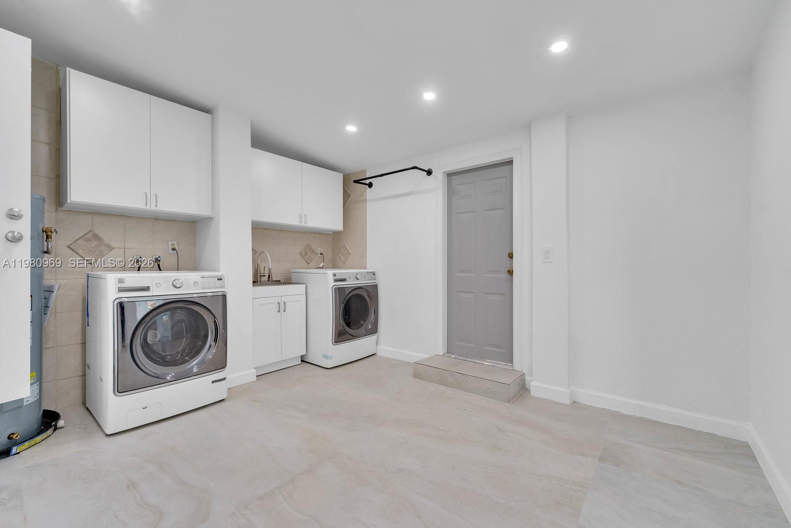 200 N Hibiscus Dr, Miami Beach FL 33139