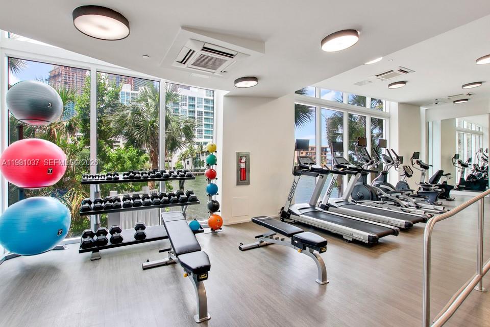 601 NE 27th St #1906, Miami FL 33137