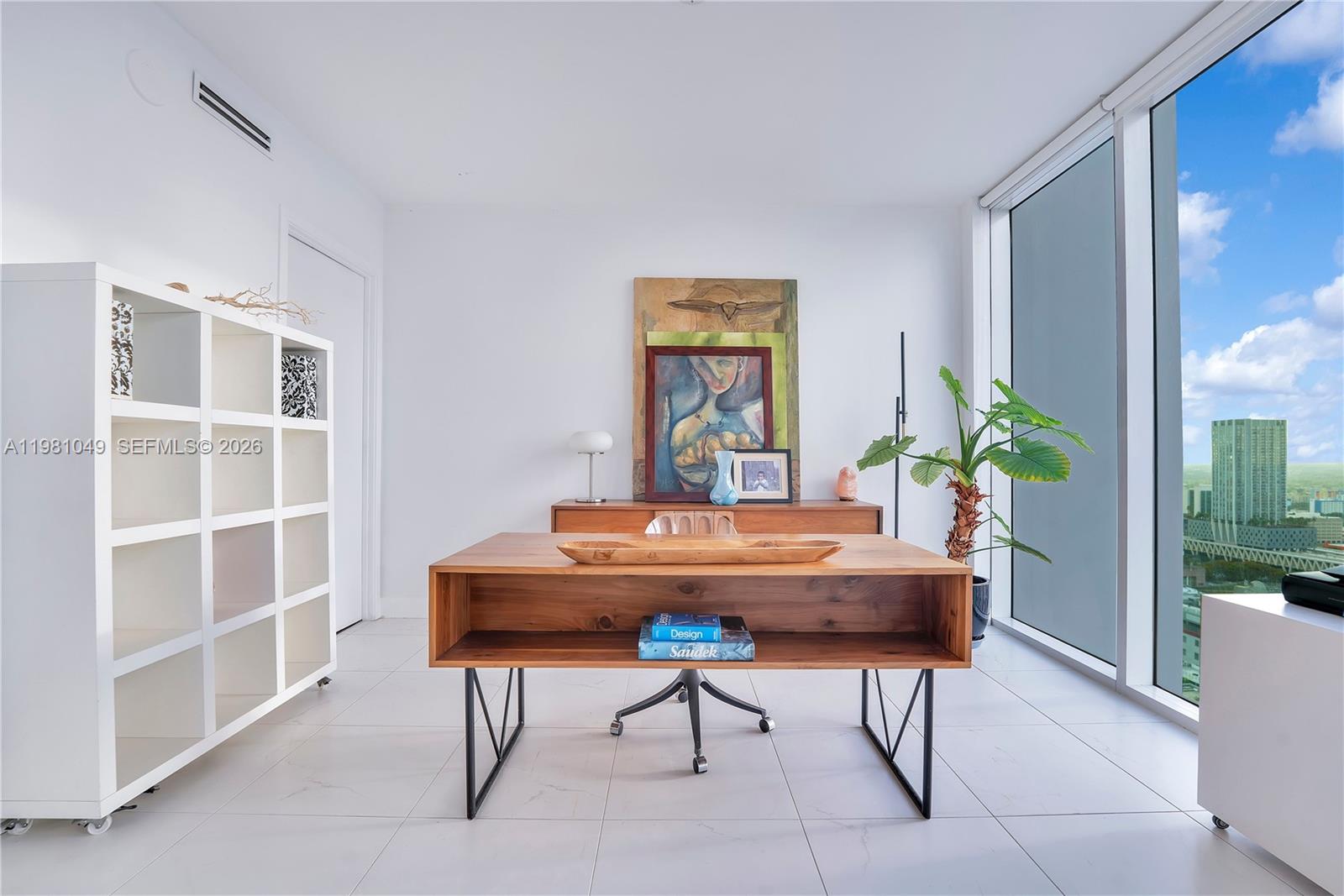 1040 Biscayne Blvd #3306, Miami FL 33132