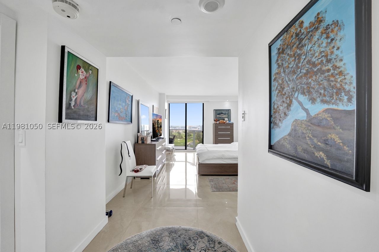 20281 E Country Club Dr #2209, Aventura FL 33180
