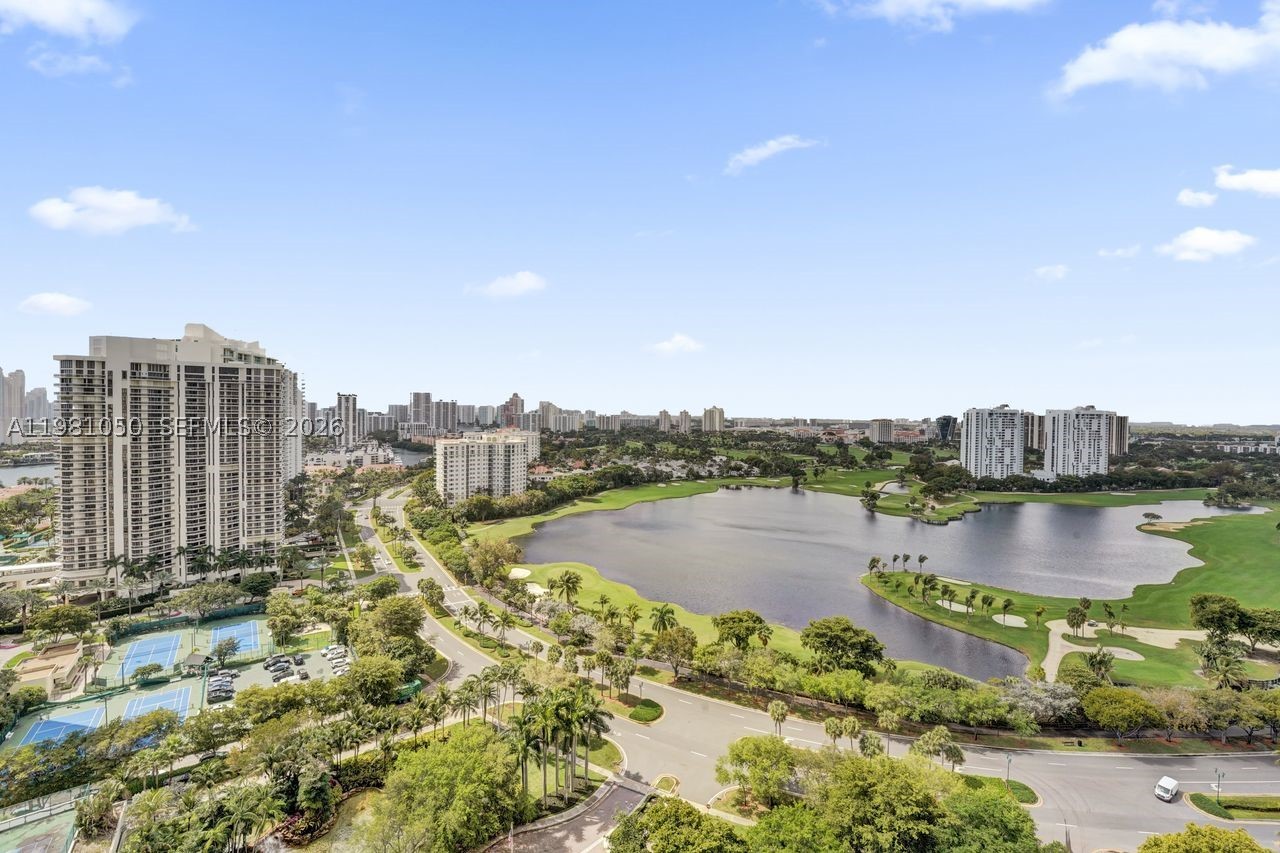 20281 E Country Club Dr #2209, Aventura FL 33180