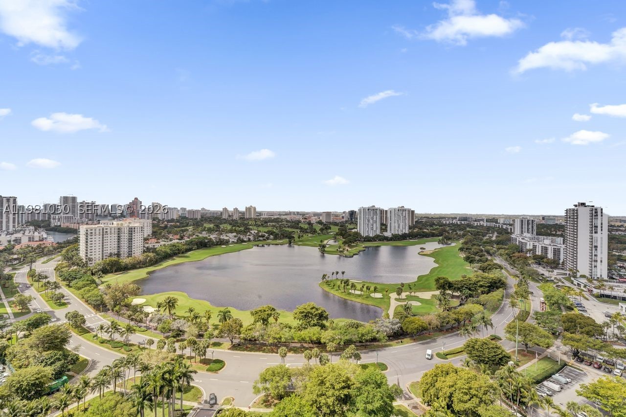 20281 E Country Club Dr #2209, Aventura FL 33180