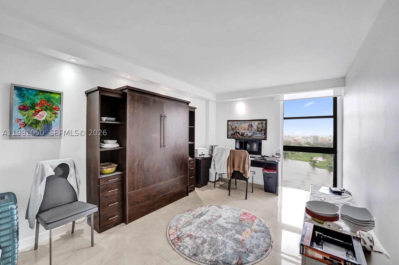 20281 E Country Club Dr #2209, Aventura FL 33180