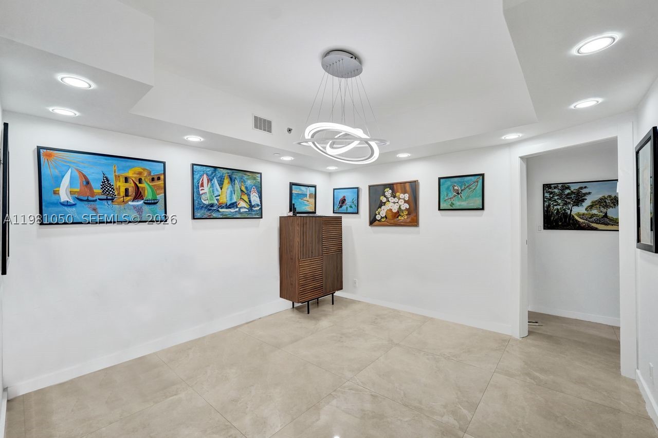 20281 E Country Club Dr #2209, Aventura FL 33180