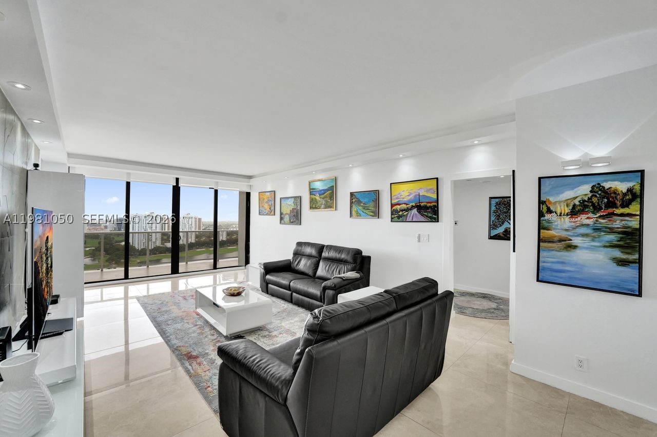 20281 E Country Club Dr #2209, Aventura FL 33180