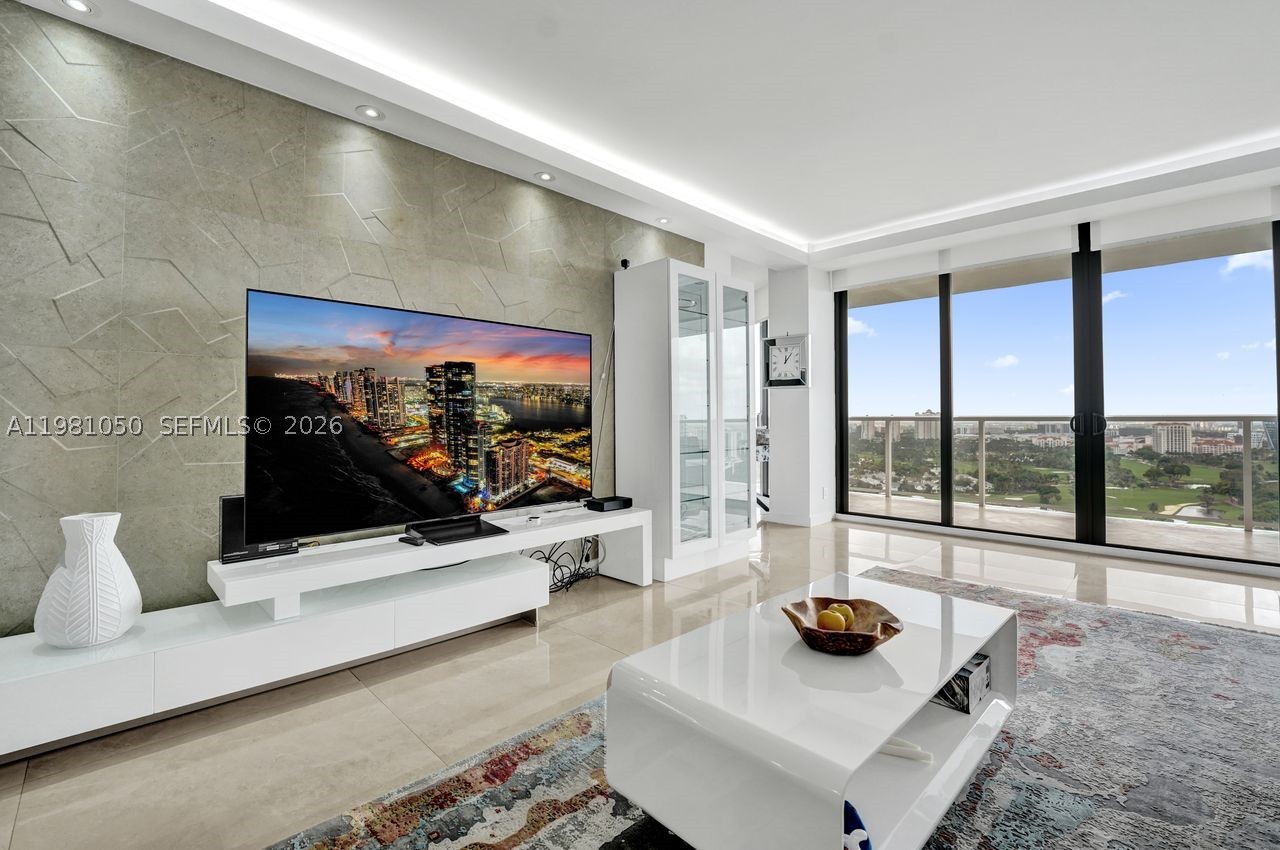 20281 E Country Club Dr #2209, Aventura FL 33180