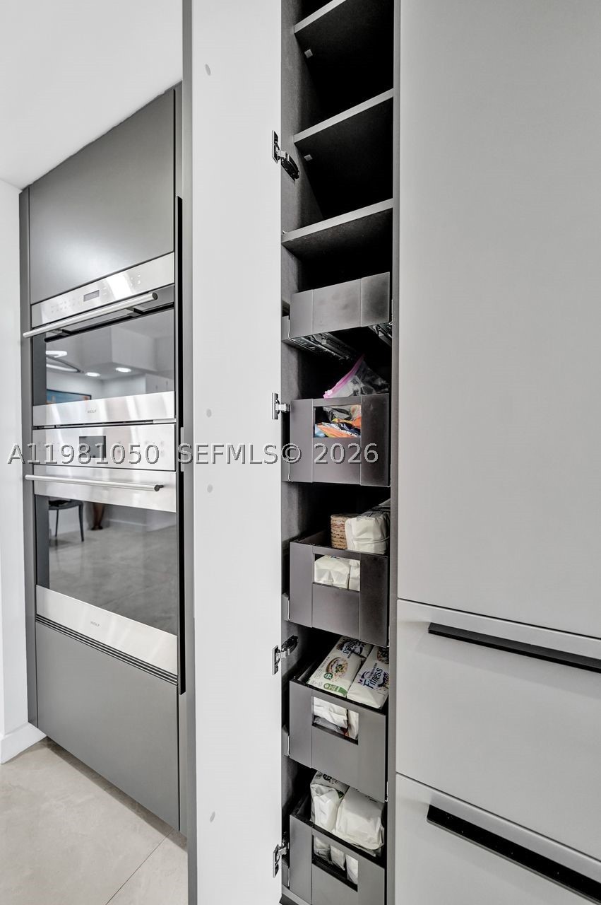 20281 E Country Club Dr #2209, Aventura FL 33180