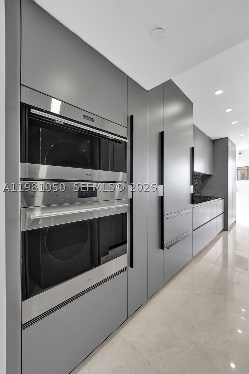 20281 E Country Club Dr #2209, Aventura FL 33180