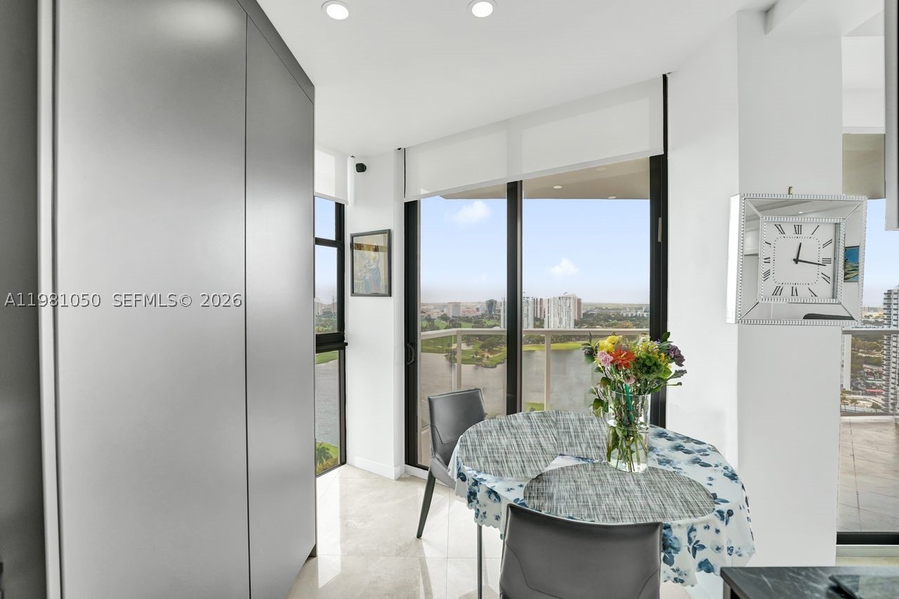 20281 E Country Club Dr #2209, Aventura FL 33180