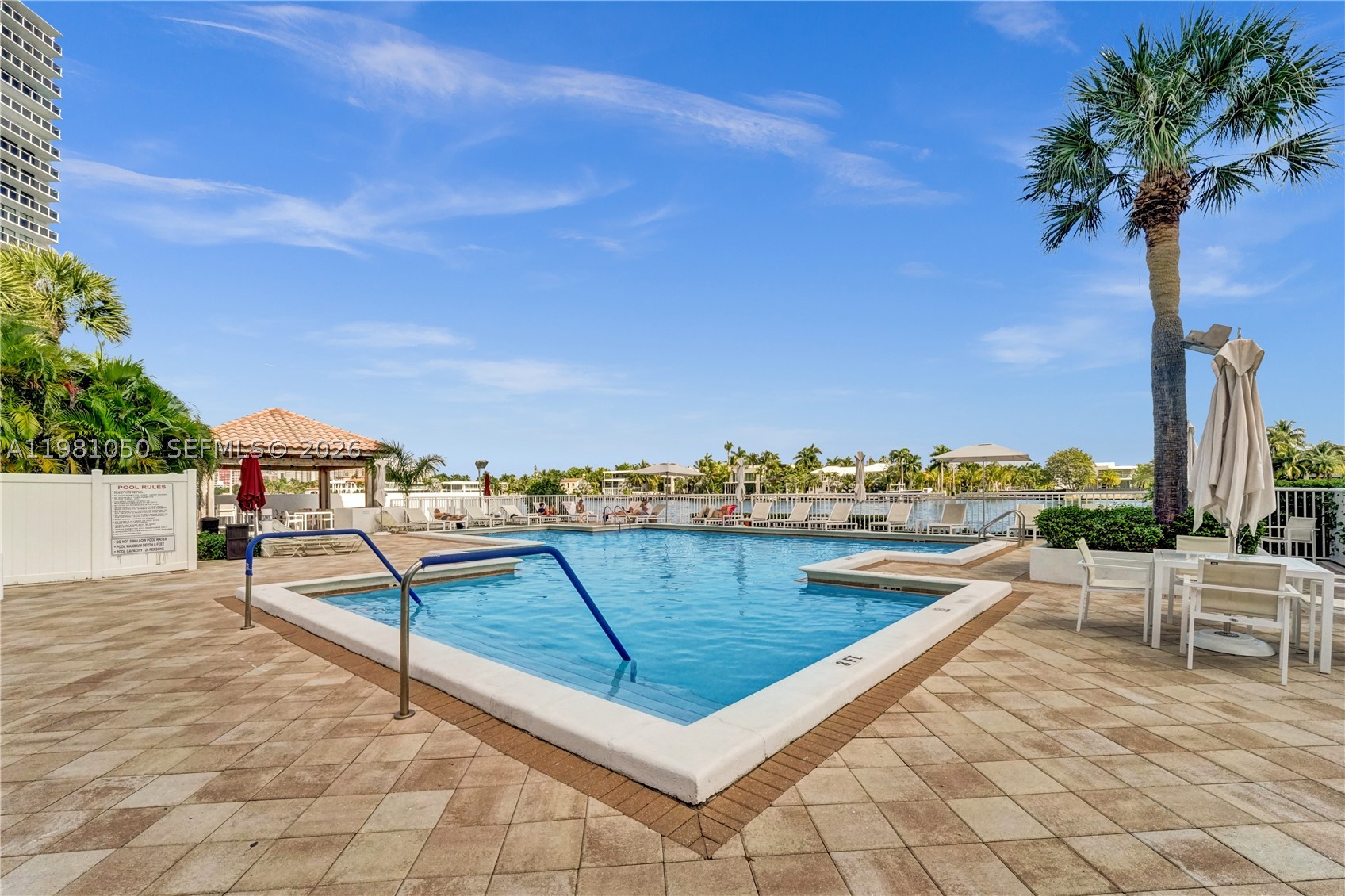 20281 E Country Club Dr #2209, Aventura FL 33180