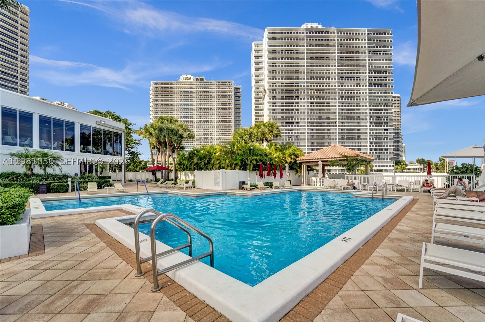 20281 E Country Club Dr #2209, Aventura FL 33180