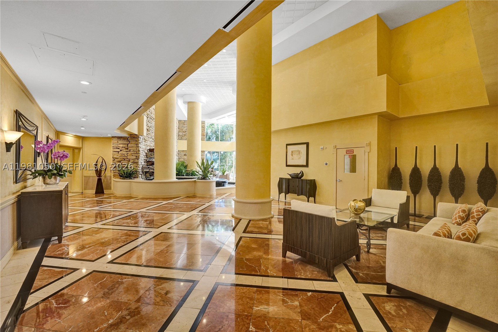 20281 E Country Club Dr #2209, Aventura FL 33180