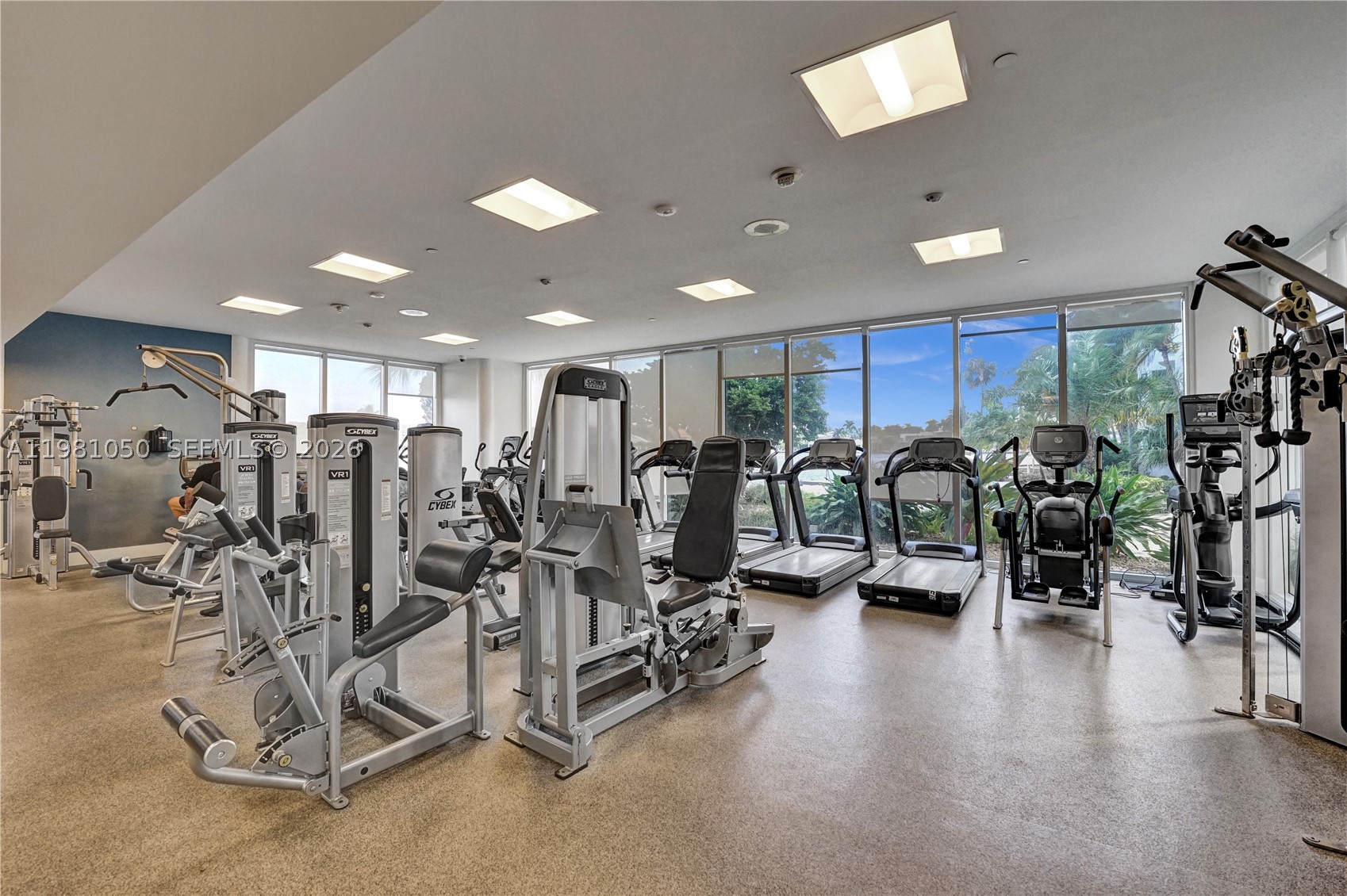 20281 E Country Club Dr #2209, Aventura FL 33180