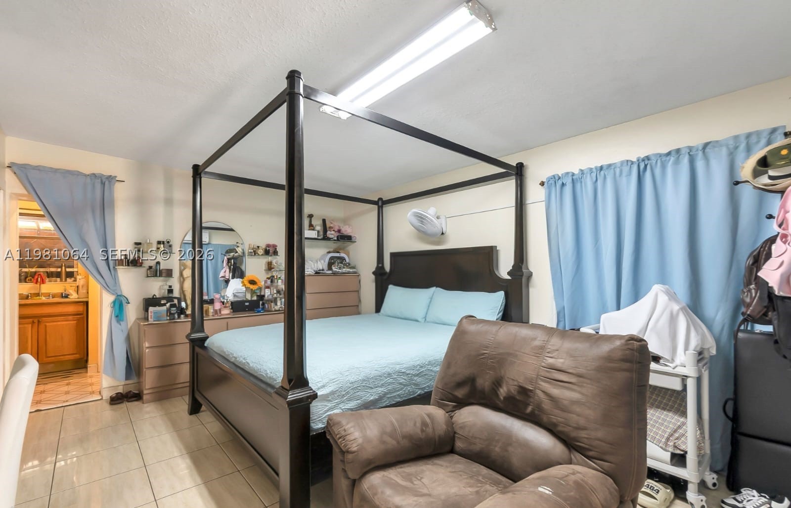 3250 NW 14th Ter, Miami FL 33125
