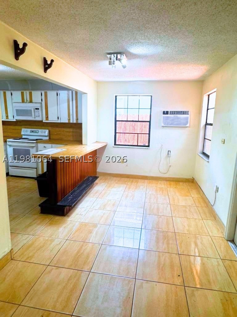 3250 NW 14th Ter, Miami FL 33125