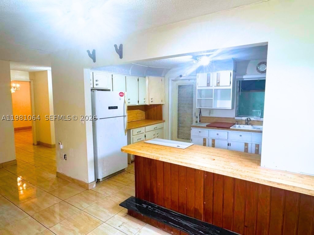 3250 NW 14th Ter, Miami FL 33125