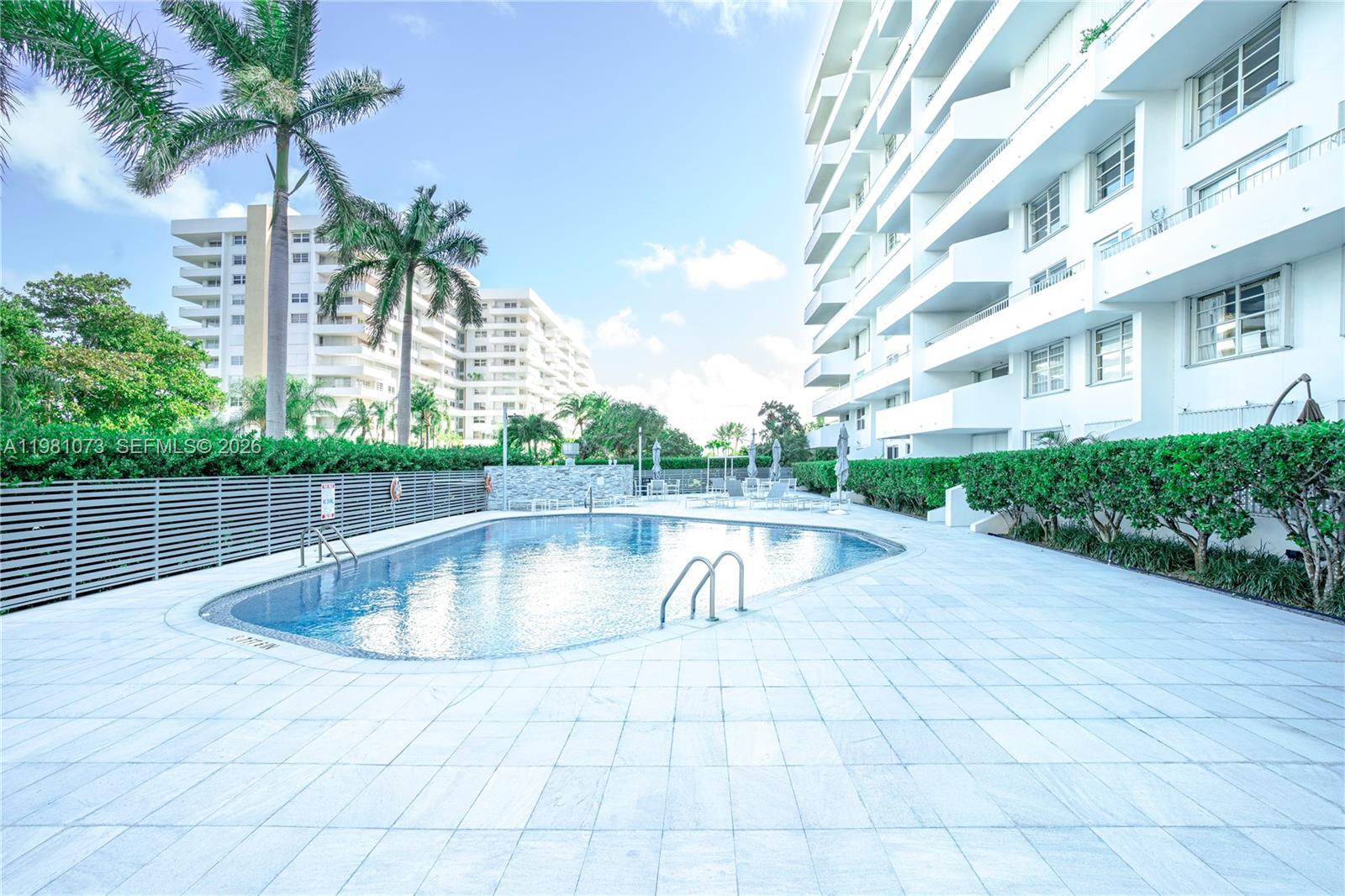 199 Ocean Lane Dr #1207, Key Biscayne FL 33149