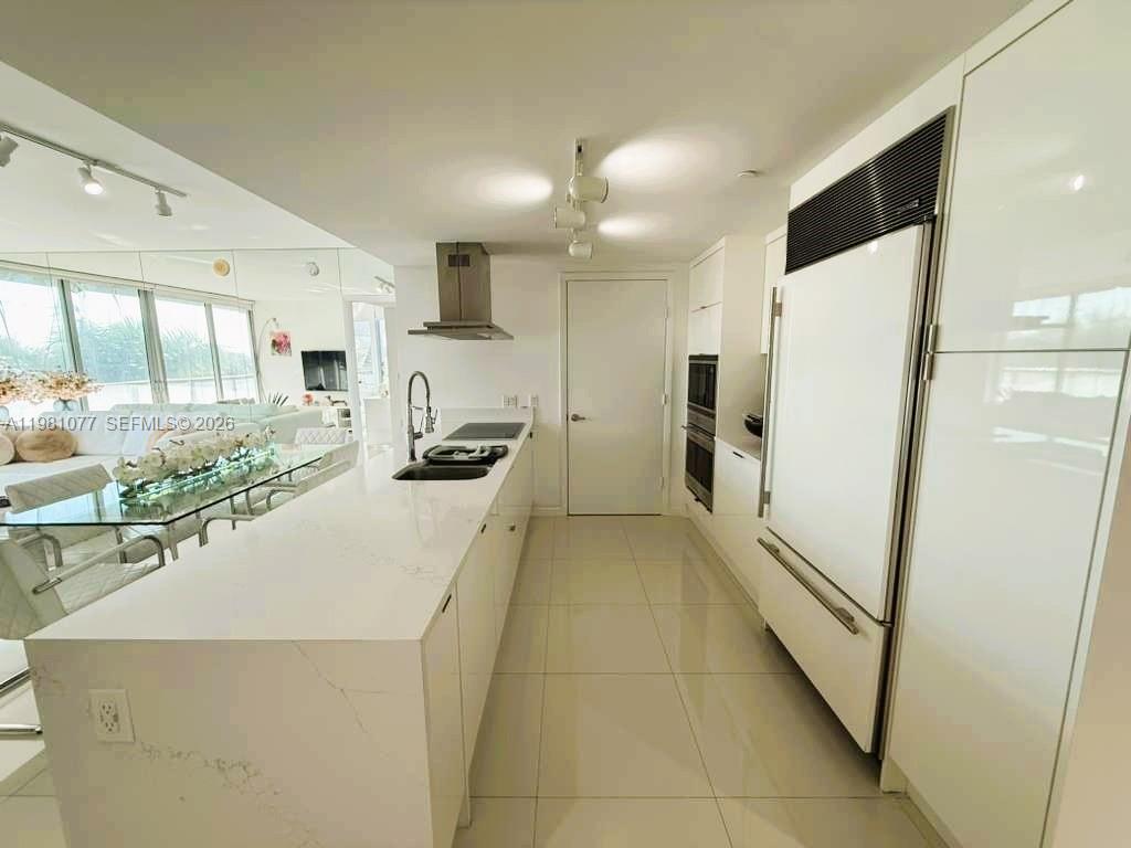 495 Brickell Ave #511, Miami FL 33131